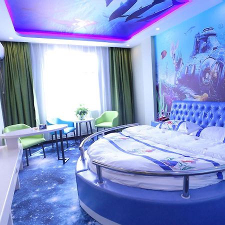 Kunming Mengda Holiday Hotel Bagian luar foto