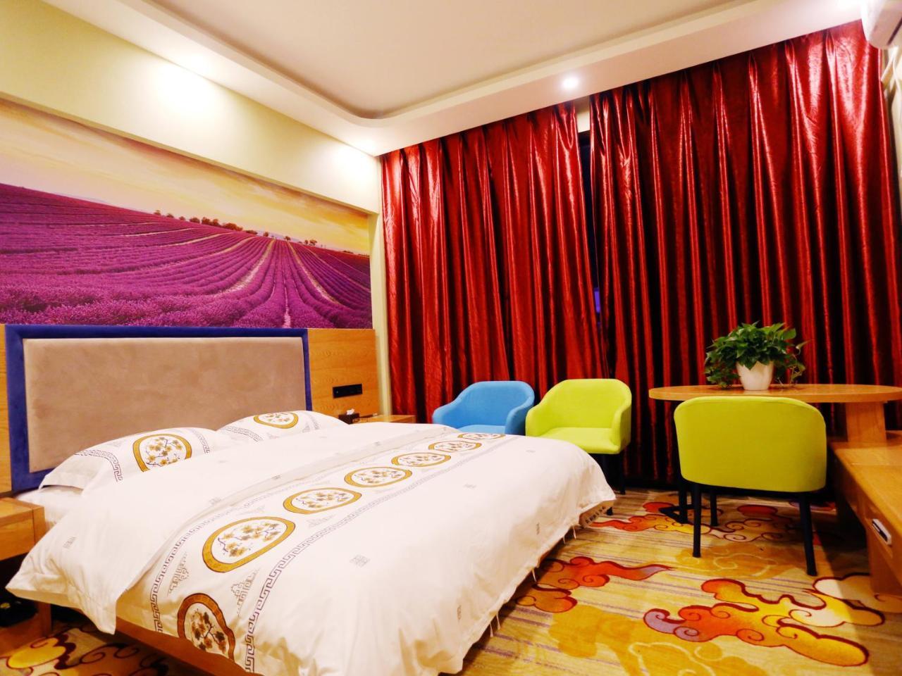 Kunming Mengda Holiday Hotel Bagian luar foto