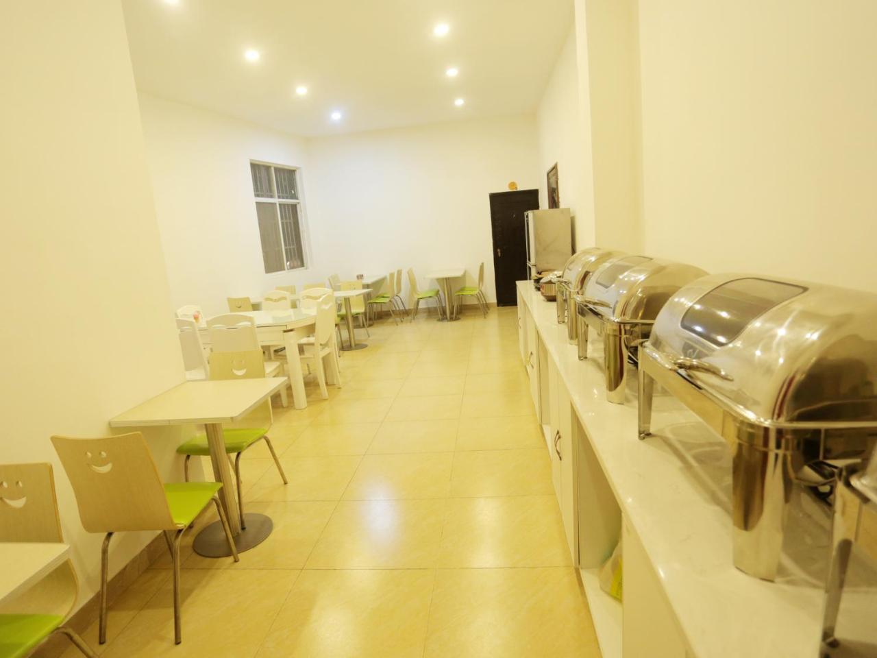 Kunming Mengda Holiday Hotel Bagian luar foto